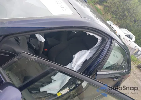 2022 Toyota Corolla Le z USA, uszkodzony, nr VIN JTDEPMAE4NJ202702